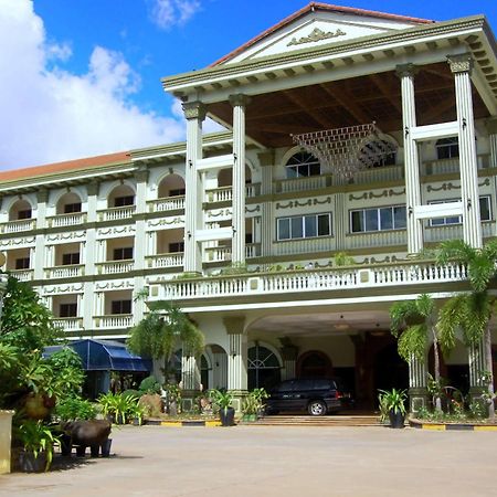 Goldiana Angkor Hotel Сіємреап Екстер'єр фото
