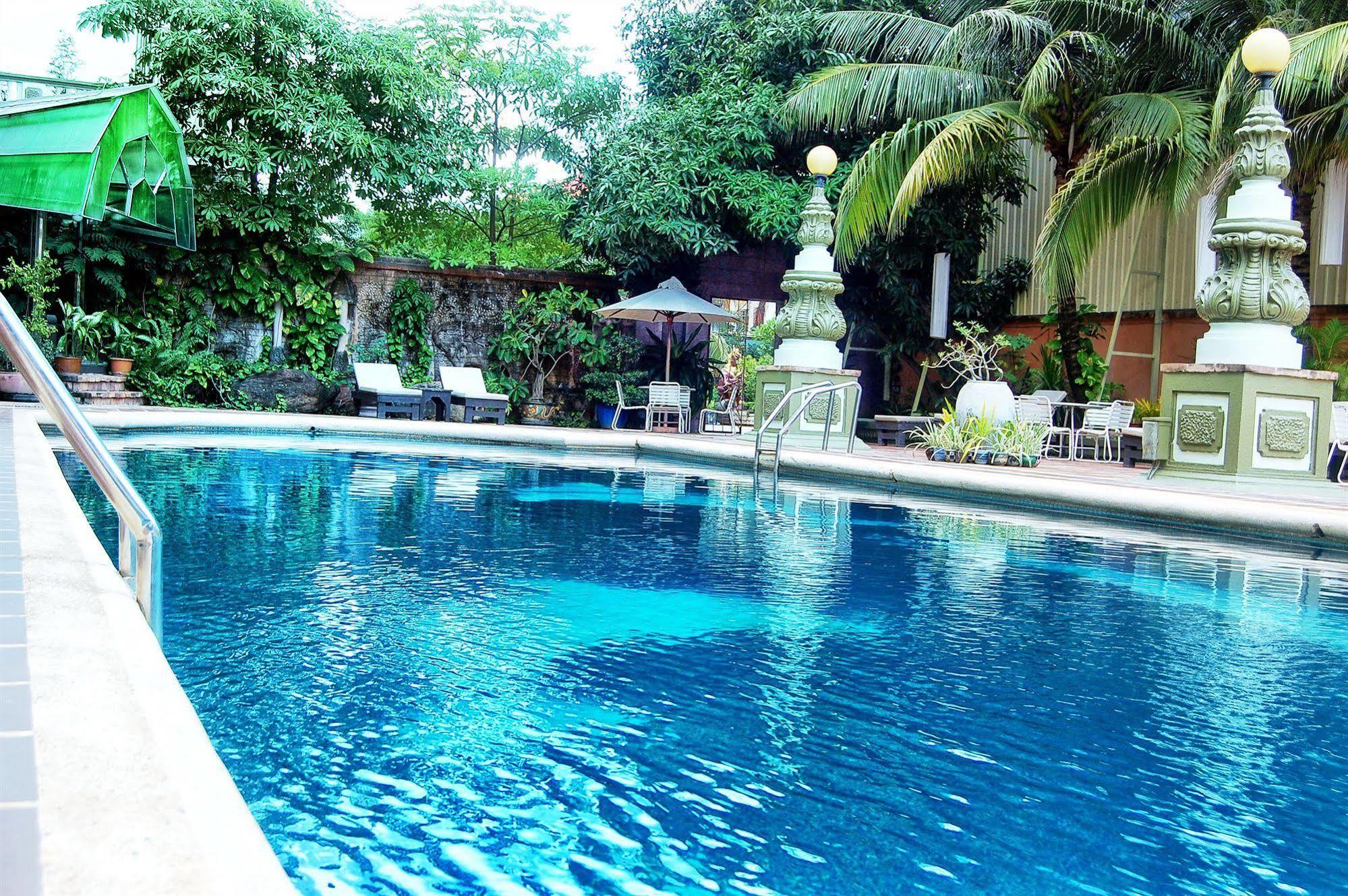 Goldiana Angkor Hotel Сіємреап Екстер'єр фото